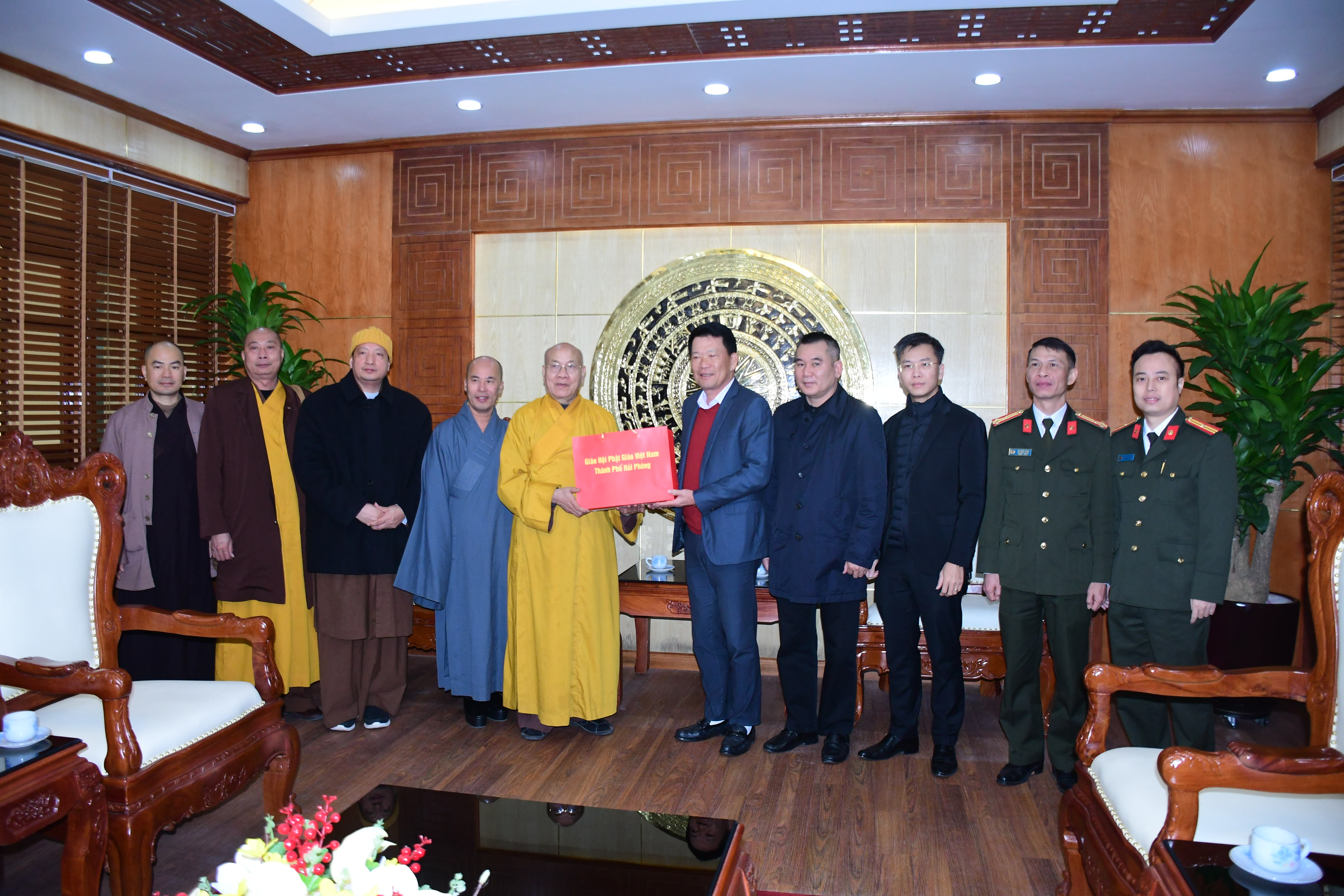 Giáo hội Phật giáo Việt Nam tại Hải Phòng chúc Tết Công an thành phố